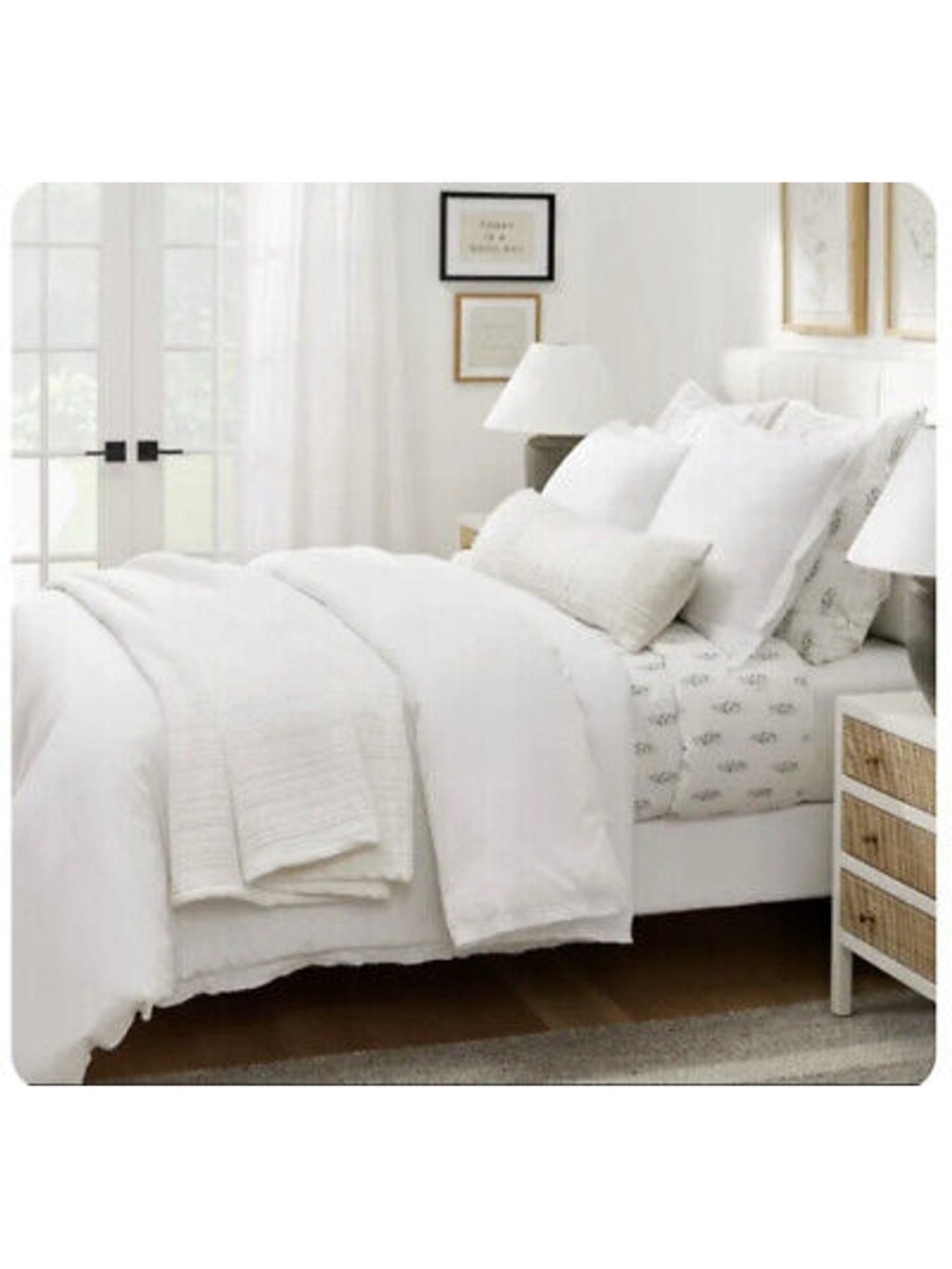 NIB! Studio McGee White King Comforter Set